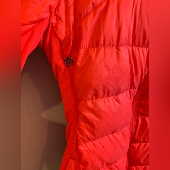 NWOT Lululemon Red Fall/Spring Jacket for Runners - Picture 4 of 16